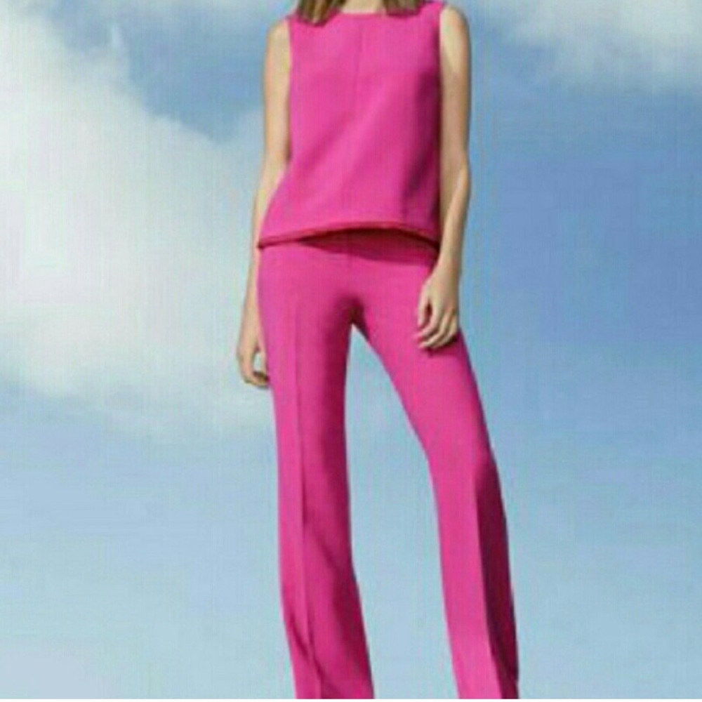 Two piece Versatile ensemble Ribbed top and pants set in hot pinks size M